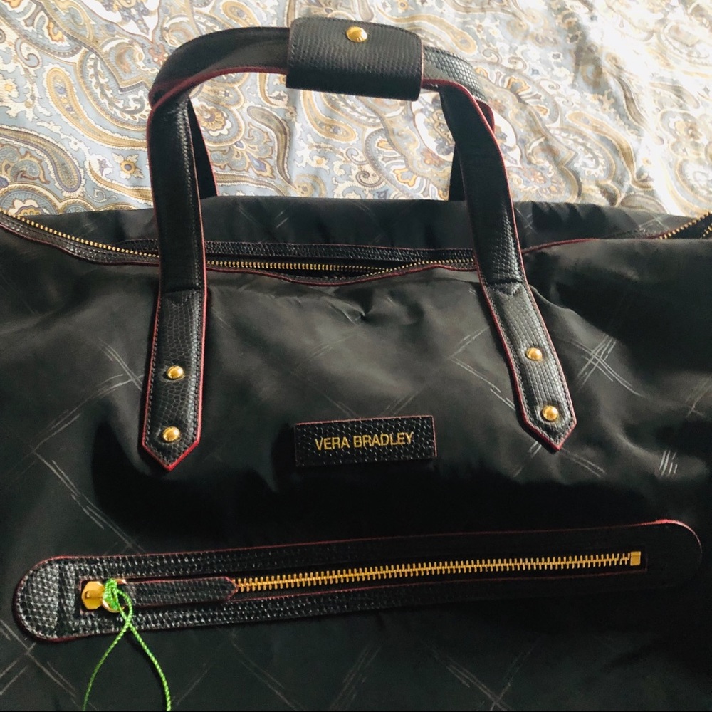🆕 VERA BRADLEY PREPPY POLY TRAVEL DUFFEL BLACK🆕 - Picture 5 of 8